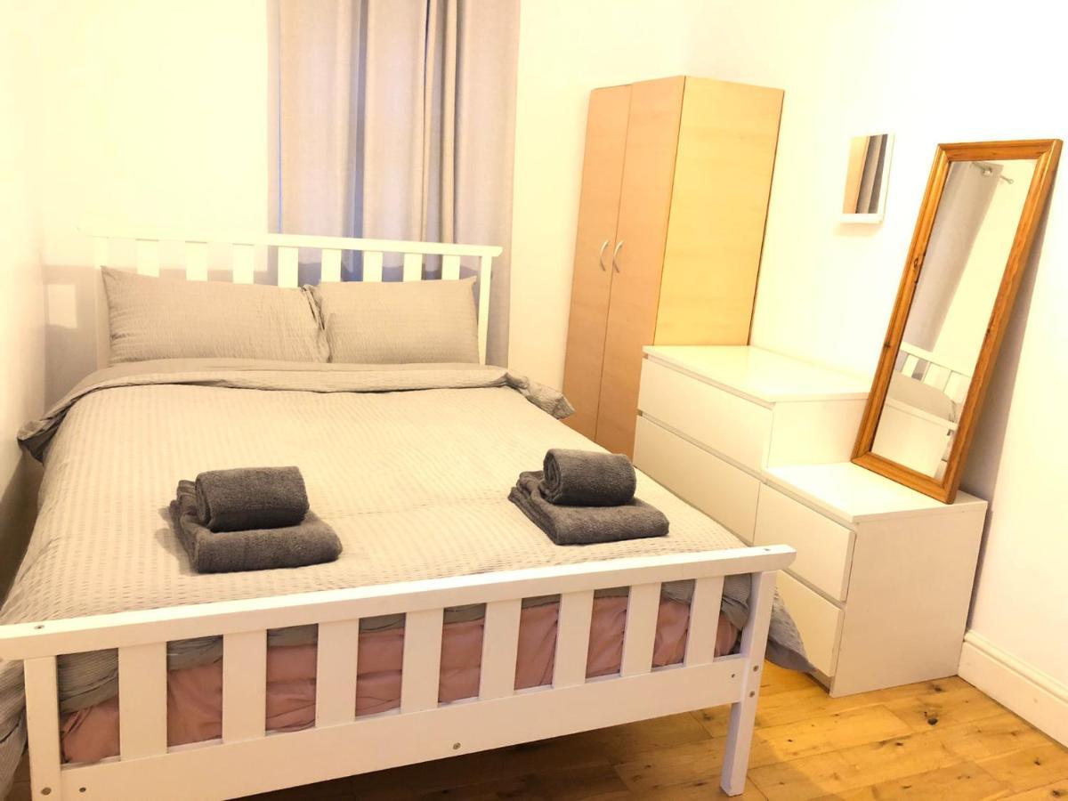 Rahal Hotel Лондон Екстериор снимка