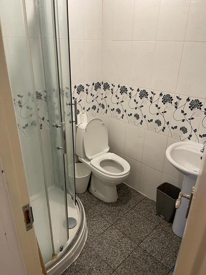 Rahal Hotel Лондон Екстериор снимка